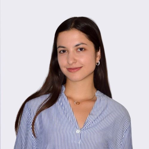 Изабела Николова